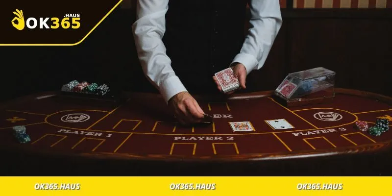 Người chơi đang ghi chú chiến thuật cá nhân